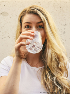 Die Bedeutung ausreichenden Wasserkonsums für deine Gesundheit - 